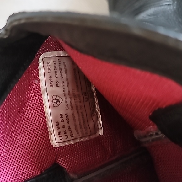 Ariat womens black cowboy boots - Picture 3 of 8